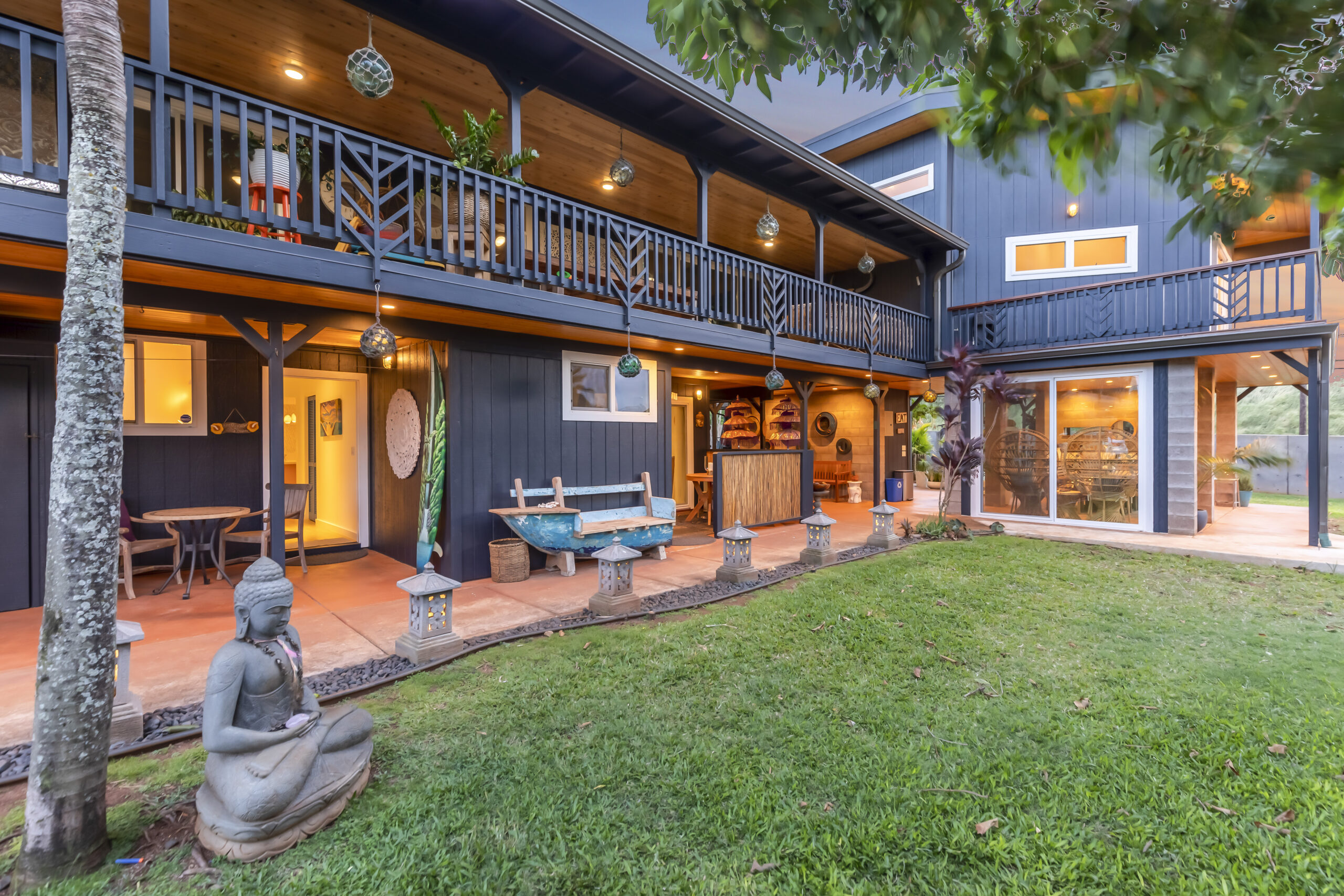 Photo Gallery - Mangolani Inn